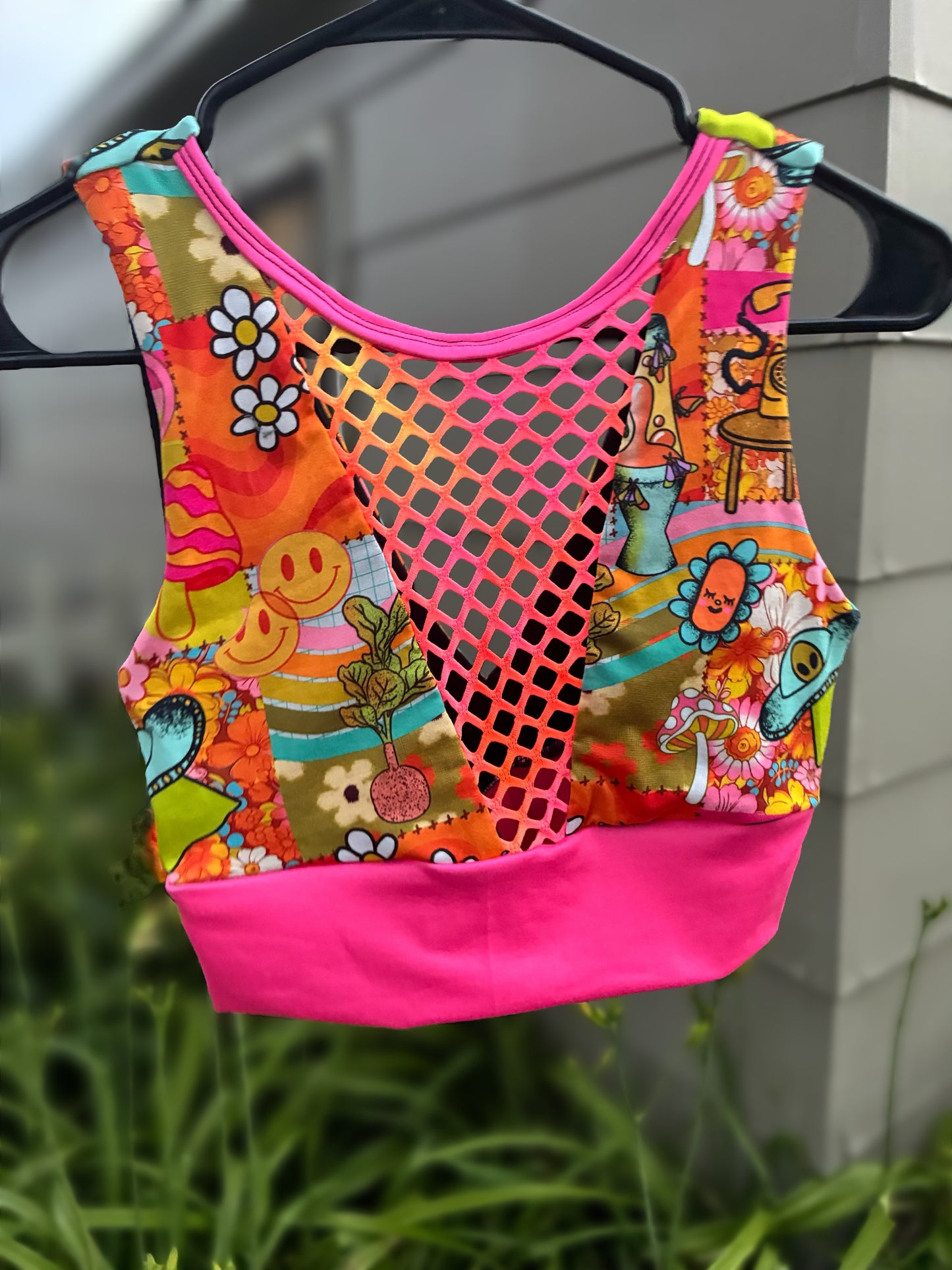 Mesh Top: small Groovy Patches