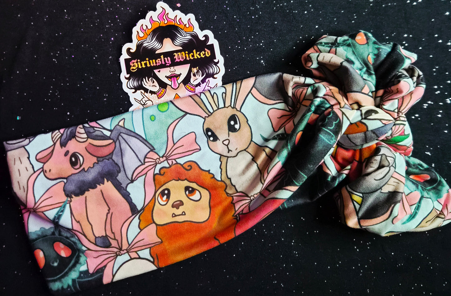 Cryptid Cuties Knotty Wrap